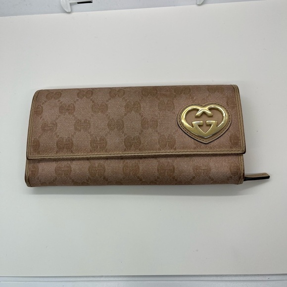 Pre owned Gucci Tan Wallet with Heart Detail - Picture 3 of 7